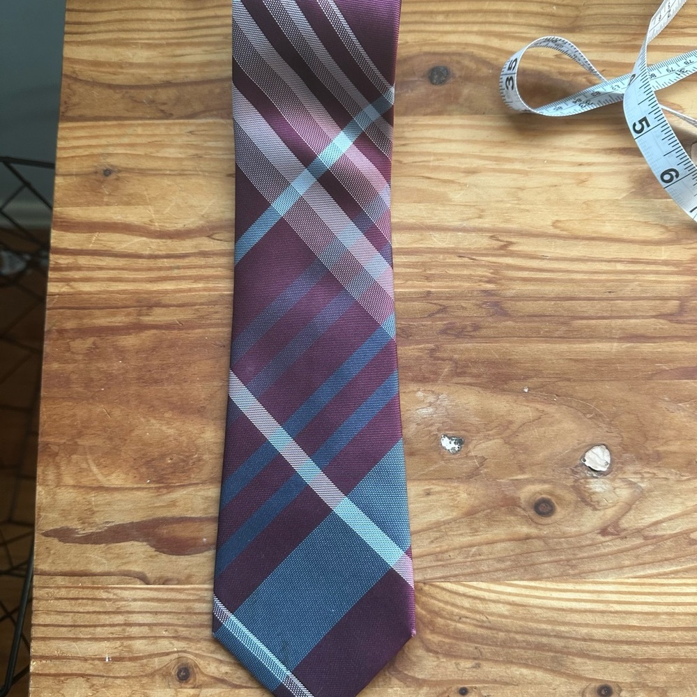Kenneth Cole Elegant Plaid Men's Tie in Burgundy and Blue
